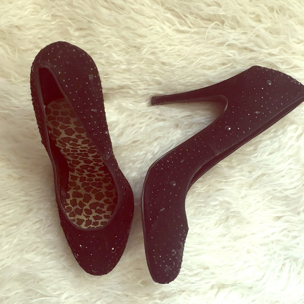 Black Rhinestone Pumps 💕